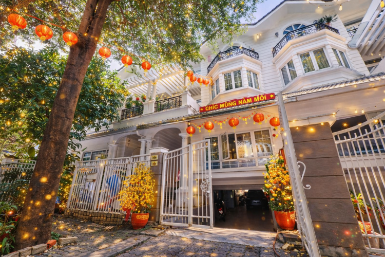 Bán biệt thự 28 đường D8 Saigon Pearl - DT 7x21m - Hầm + 4 tầng - Giá 85 tỷ!