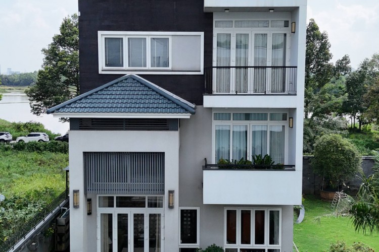 Bán biệt thự 5 Vũ Phương Đề - 10x23m - 4 tấm sân vườn - Giá 68 tỷ!