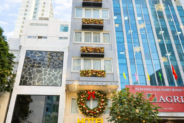 Bán khách sạn 34 Mạc Thị Bưởi - DT 4,2x22m - Hầm + 8 tầng - 22PN - Giá 180 tỷ!