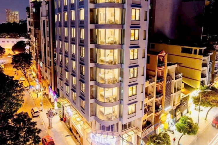 Bán khách sạn 4 sao 247-249 Lý Tự Trọng - DT 8,5x18m - Hầm + 10 tầng - Giá 550 tỷ!