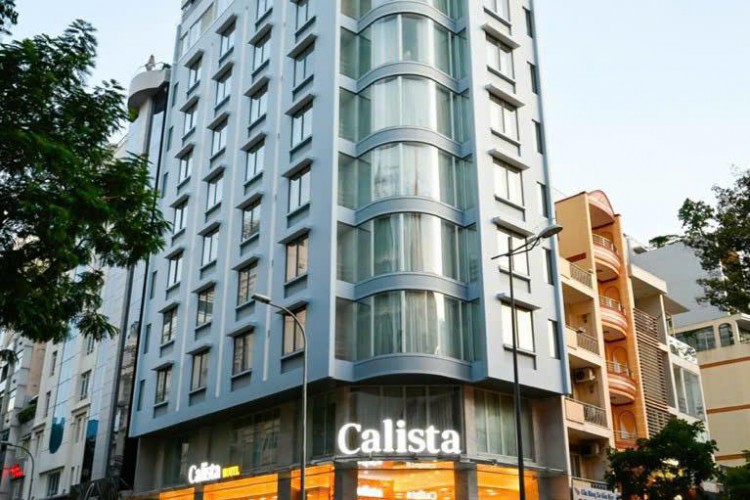 Bán khách sạn góc 2MTKD 249 Lý Tự Trọng - DT 8,5x18m - Hầm + 10 tầng - 52 phòng - Giá 450 tỷ!