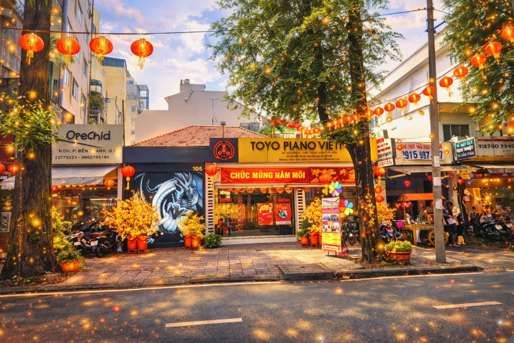 Bán nhà 105 Nguyễn Du - DT 21x30m = 621m2 - Cấp 4 - Giá 700 tỷ!