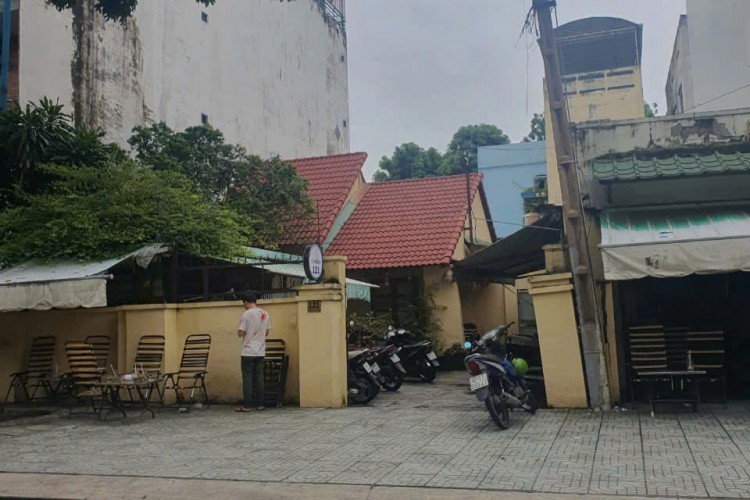 Bán nhà 121 Hoà Hưng - DT 13x23m = 301m2 - Cấp 4 - Giá 95 tỷ!