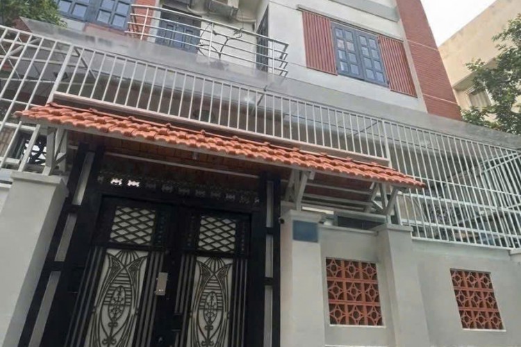 Bán nhà 129/11/1A Hoàng Văn Thụ - 8x9m - 3 lầu 12P - KT 1 tỷ/năm - Giá 17 tỷ!