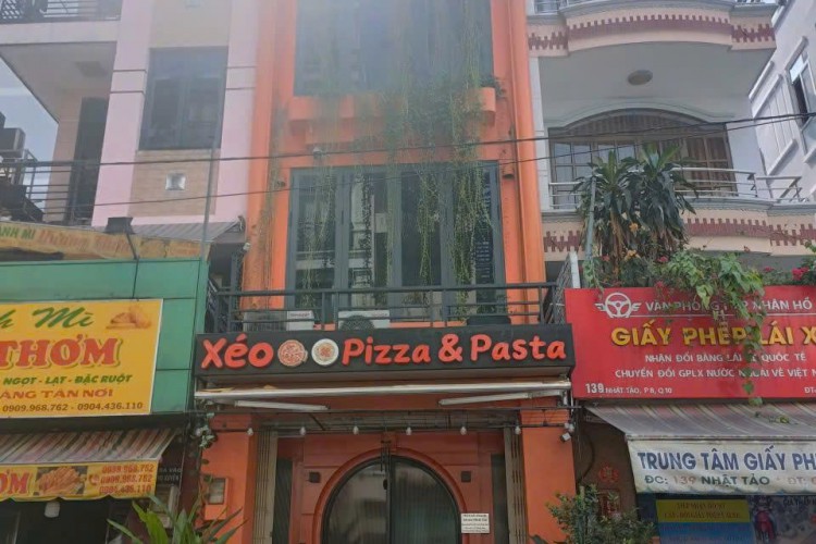 Bán nhà 137 Nhật Tảo - DT 3,8x13m - 4 tầng - HĐT 30tr/thg - Giá 24 tỷ!