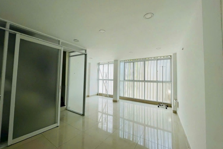 Bán nhà 144/3-5 Lý Chính Thắng - 5,5x8m - 4,5 tấm - HĐT 30tr/thg - Giá 11,8 tỷ!