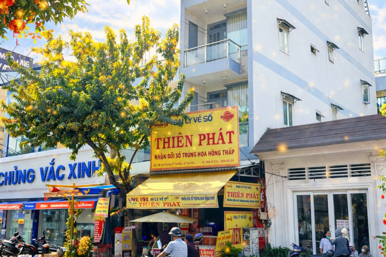 Bán nhà 166 Tân Hương - DT 4x18m - 5 tấm - Giá 15 tỷ!