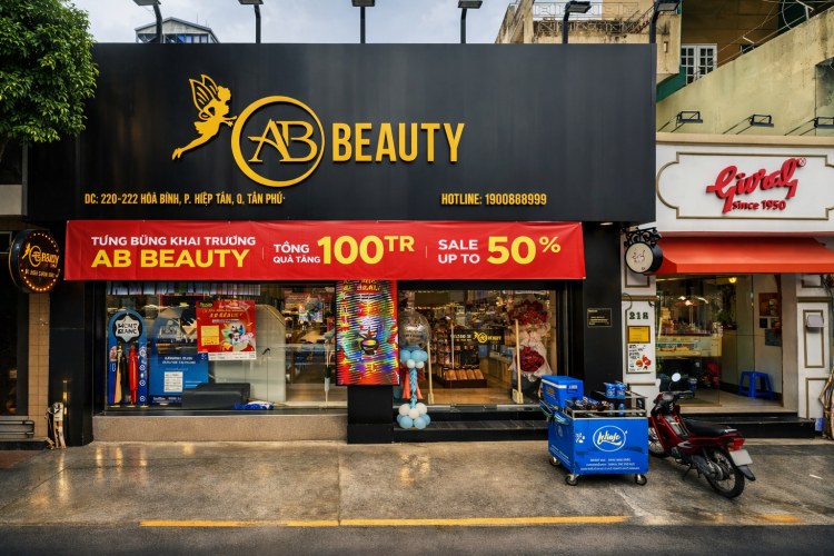 Bán nhà 220-222 Hoà Bình - DT 10x18m - Một lầu - Giá 45 tỷ!