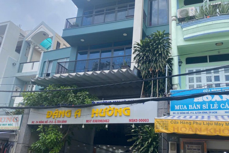 Bán nhà 24 Đông Hồ - DT 8x27m - Hầm + 7 lầu - HĐT 160tr/thg - Giá 70 tỷ!