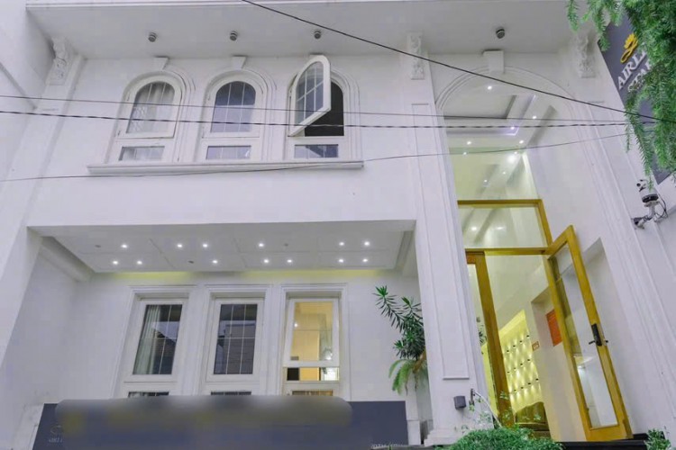 Bán nhà 25/17/8 Cửu Long - 8x18m - Hầm + 5 tầng - KT 200tr/thg - Giá 40 tỷ!