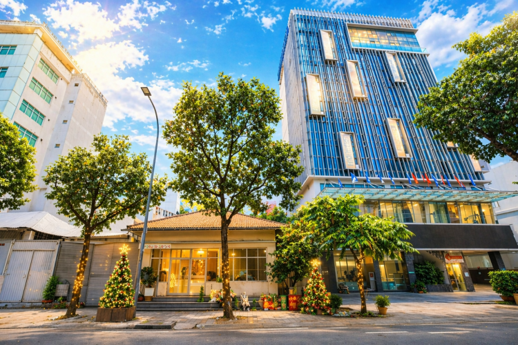 Bán nhà 272 Nguyễn Đình Chiểu - 17x20m - Một lầu - Giá 250 tỷ!