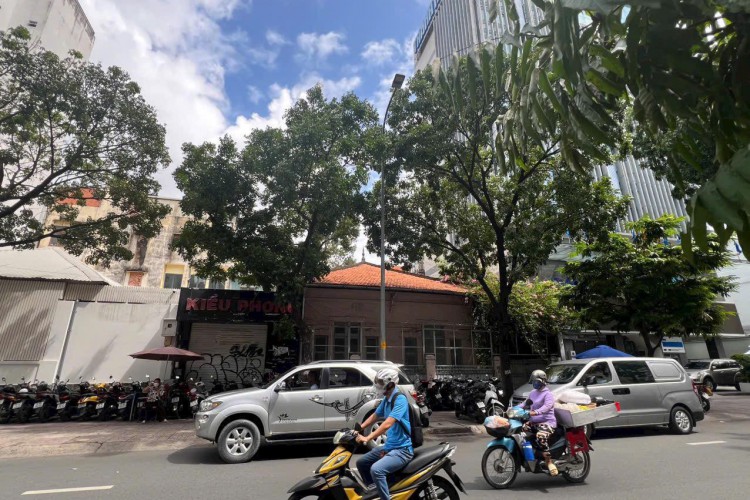 Bán nhà 272 Nguyễn Đình Chiểu - DT 17x20m - 2 tầng - Giá 260 tỷ!