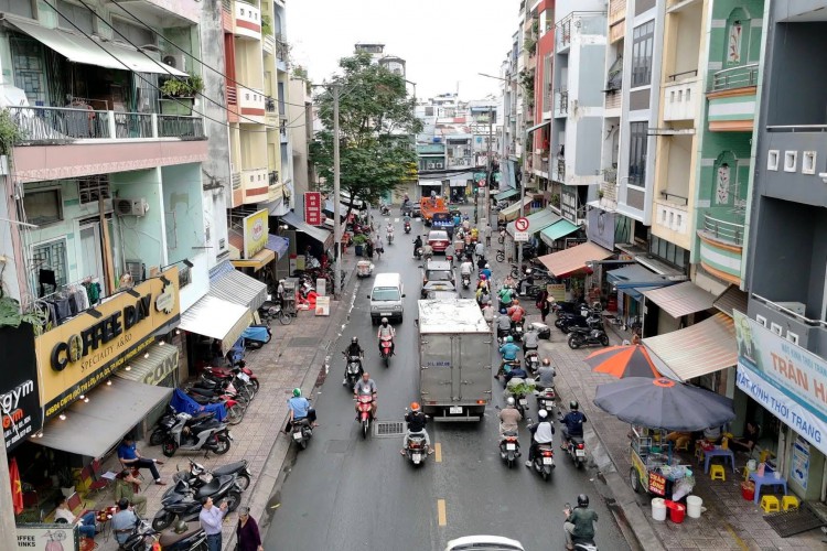 Bán nhà 29 Đỗ Thị Lời - DT 4,4x15m - 3 tấm có hẻm hông - Giá 18,5 tỷ!