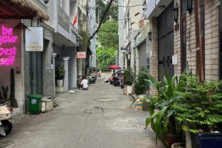 Bán nhà 2A/15 Nguyễn Thị Minh Khai - DT 3,1x16,5m = 32,8m2 - Một lầu - Giá 12,5 tỷ!