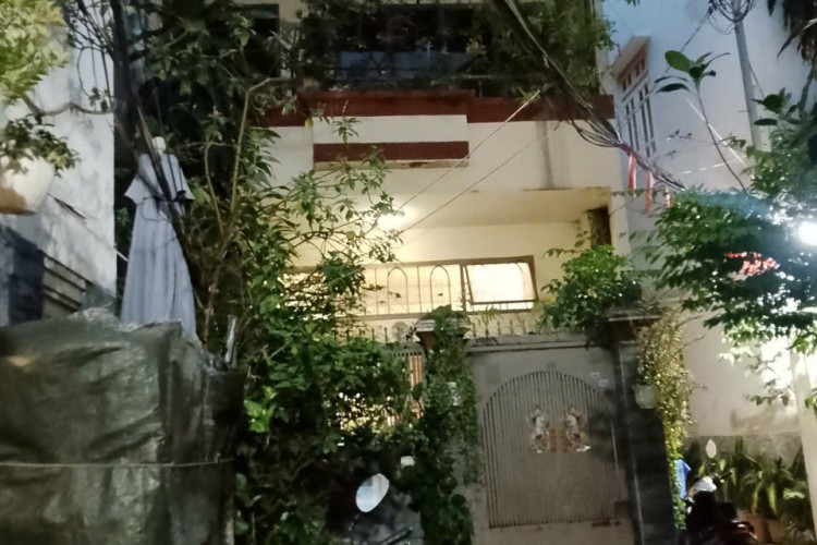Bán nhà 32/13 Nguyễn Hữu Cầu - 4,2x8m - 2 tầng - Giá 8 tỷ!
