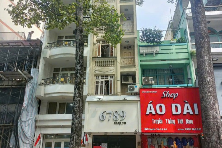 Bán nhà 330 Nguyễn Trãi - DT 3,9x16m - 5 tầng - Giá 46 tỷ!