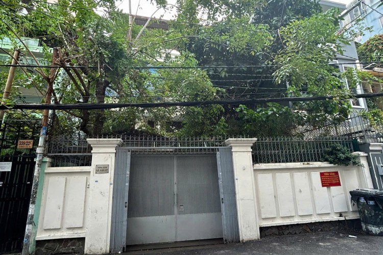 Bán nhà 339/22B Lê Văn Sỹ - DT 8,8x21m - 3 tấm sân vườn - Giá 41 tỷ!
