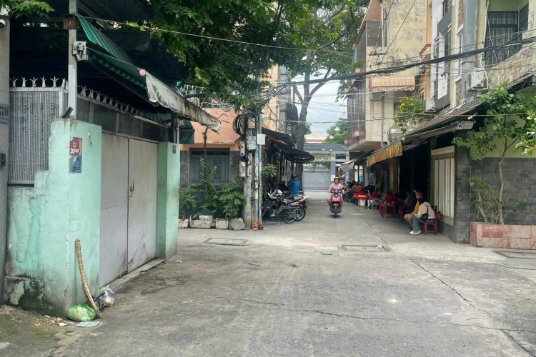 Bán nhà 377/10 Nguyễn Tri Phương - DT 4,5x14m - 6 tầng - Giá 23 tỷ!