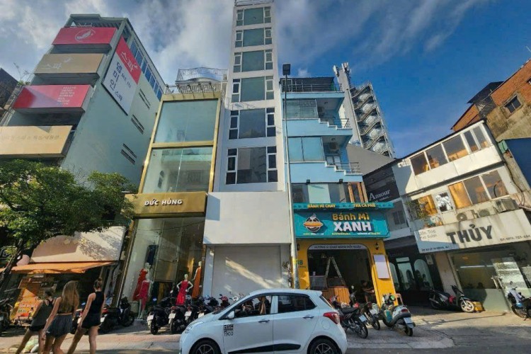 Bán nhà 40 Lê Thị Riêng - 4x14m - 6 tấm - HĐT 90tr/thg - Giá 36,5 tỷ!