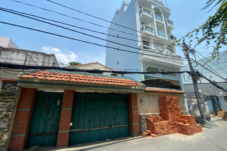 Bán nhà 447/95 Điện Biên Phủ - DT 10x23m - Cấp 4 - Giá 36 tỷ!