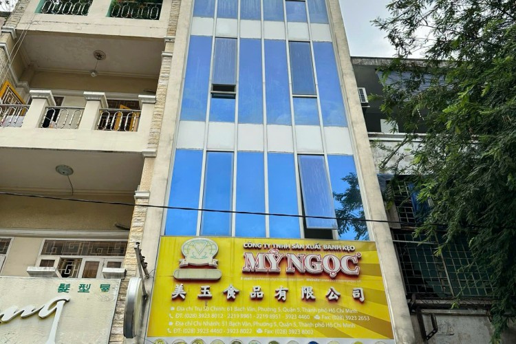 Bán nhà 61 Bạch Vân - 4,2x21m - 6 tầng - Giá 25 tỷ!