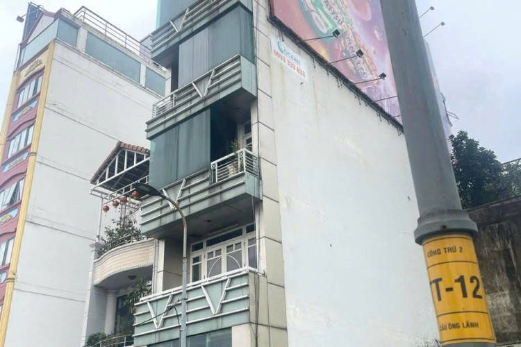 Bán nhà 8 Nguyễn Thái Học – DT 4x20m – 7 tấm – HĐT ~80tr/th – Giá 37 tỷ!