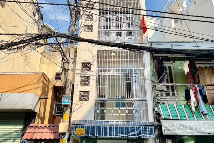 Bán nhà 81 Cô Giang - DT 3x14m - 5 tấm - Giá 9,95 tỷ!