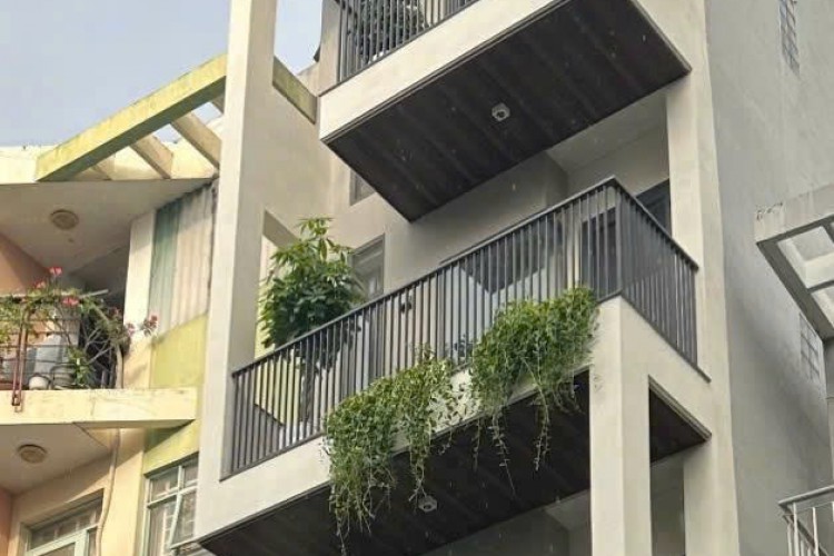 Bán nhà đẹp 19 Đinh Công Tráng - DT 4x25m - 7 tấm - Giá 38 tỷ!