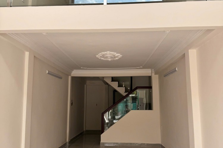 Bán nhà đẹp 47 Huỳnh Mẫn Đạt - DT 3,1x11,5m - 5 tấm - Giá 9 tỷ!