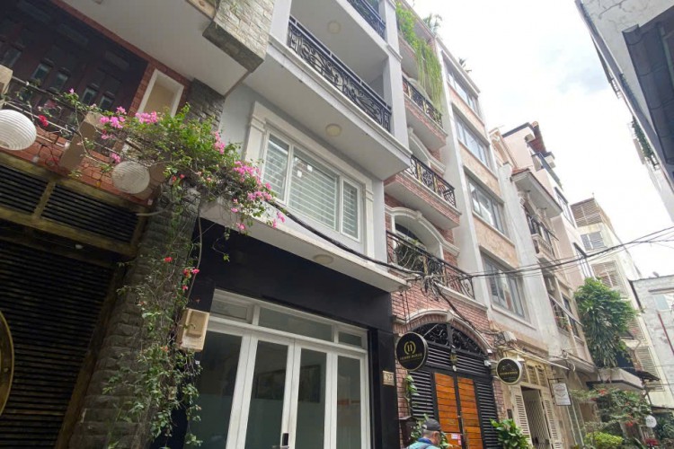 Bán nhà đẹp 6/23 Cách Mạng Tháng 8 - DT 4x20m - 6 tấm thang máy - Giá 36 tỷ!