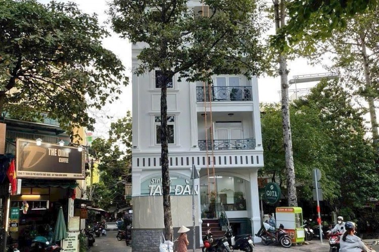 Bán tòa MTKD 93 Hoàng Sa - DT 7,5x10m - Hầm + 5 tầng - Giá 43 tỷ!