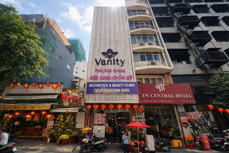 Bán tòa nhà 24 Hai Bà Trưng - DT 4,6x20m - Trệt + 5 tầng - HĐT 7000USD/thg - Giá 184 tỷ!