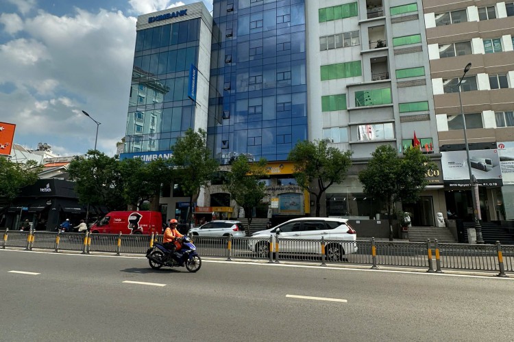 Bán toà nhà 307B Nguyễn Văn Trỗi - DT 11x16m - Hầm + 10 tầng - Giá 150 tỷ!