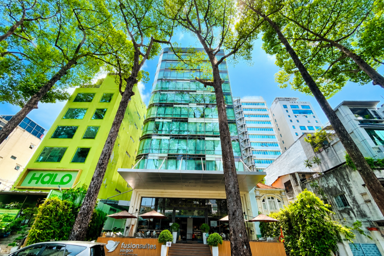 Chuyển nhượng tòa khách sạn 3-5 Sương Nguyệt Ánh - 24x40m - 2 hầm 11 tầng - KT 5 tỷ/thg - Giá 880 tỷ!