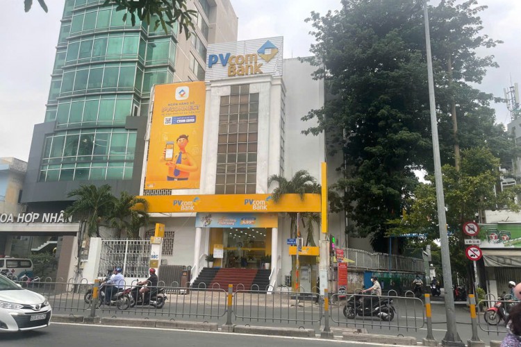 Toà góc 2MTKD 95C Phan Đăng Lưu - DT 15x18m - Hầm + 5 tầng - HĐT 300tr/thg - Giá 185 tỷ!